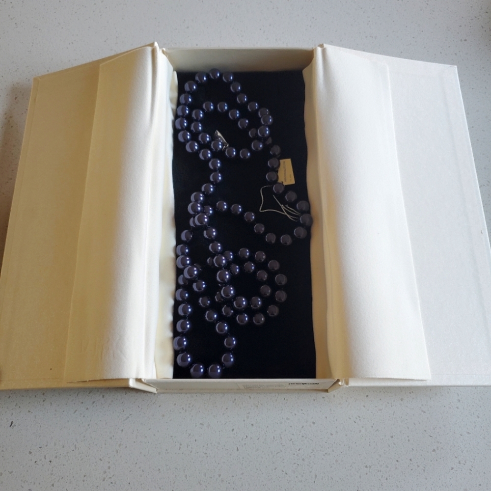 Swarovski Crystallized peal necklace